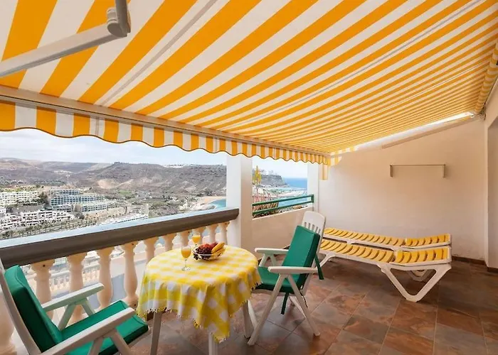 Casa Ursula - Monsenor Apts شقة